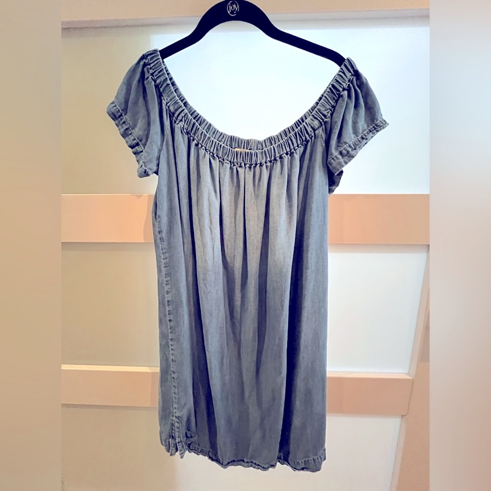 Anthropologie Cloth and Stone